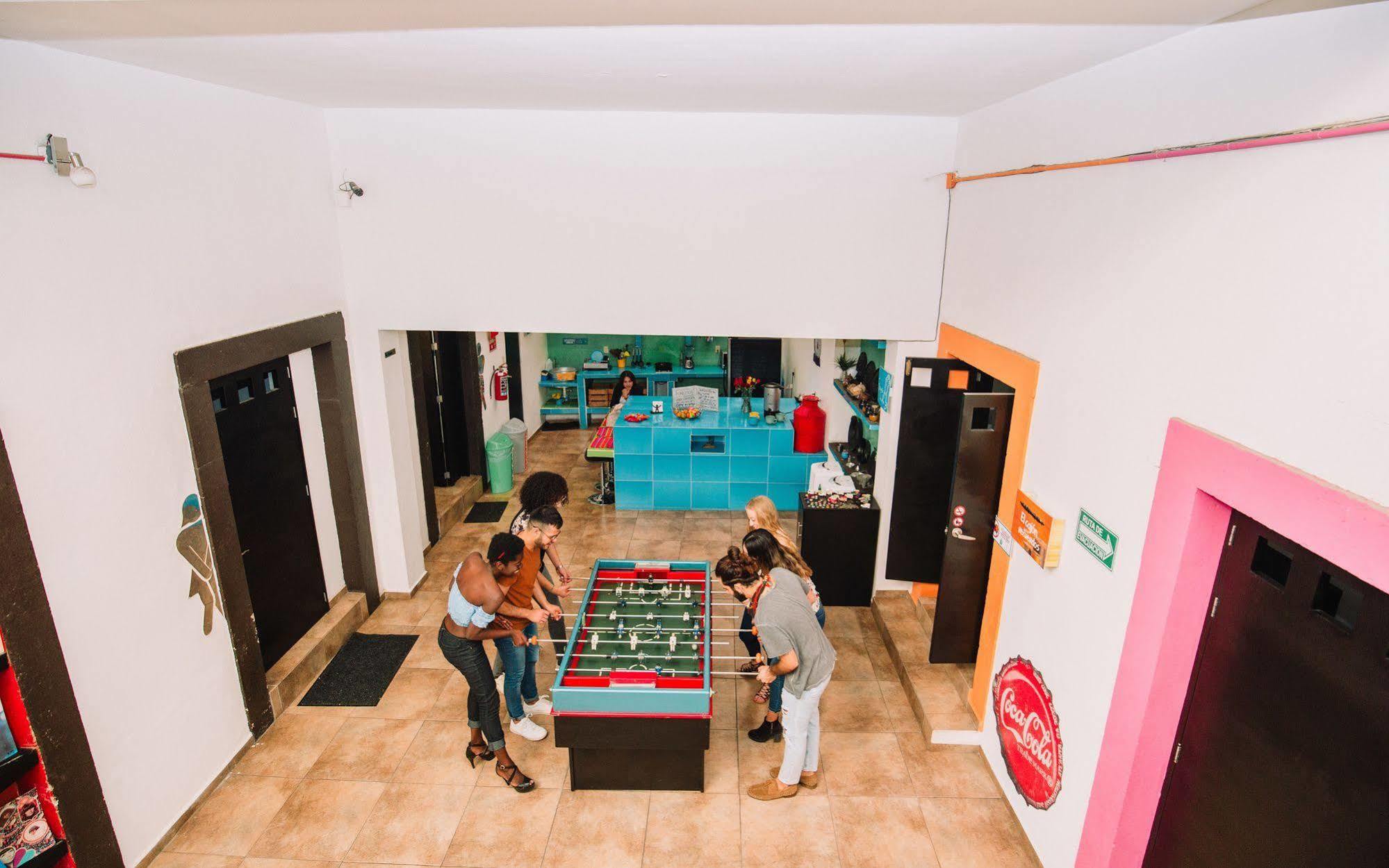 Hostal El Armario Leon Bagian luar foto